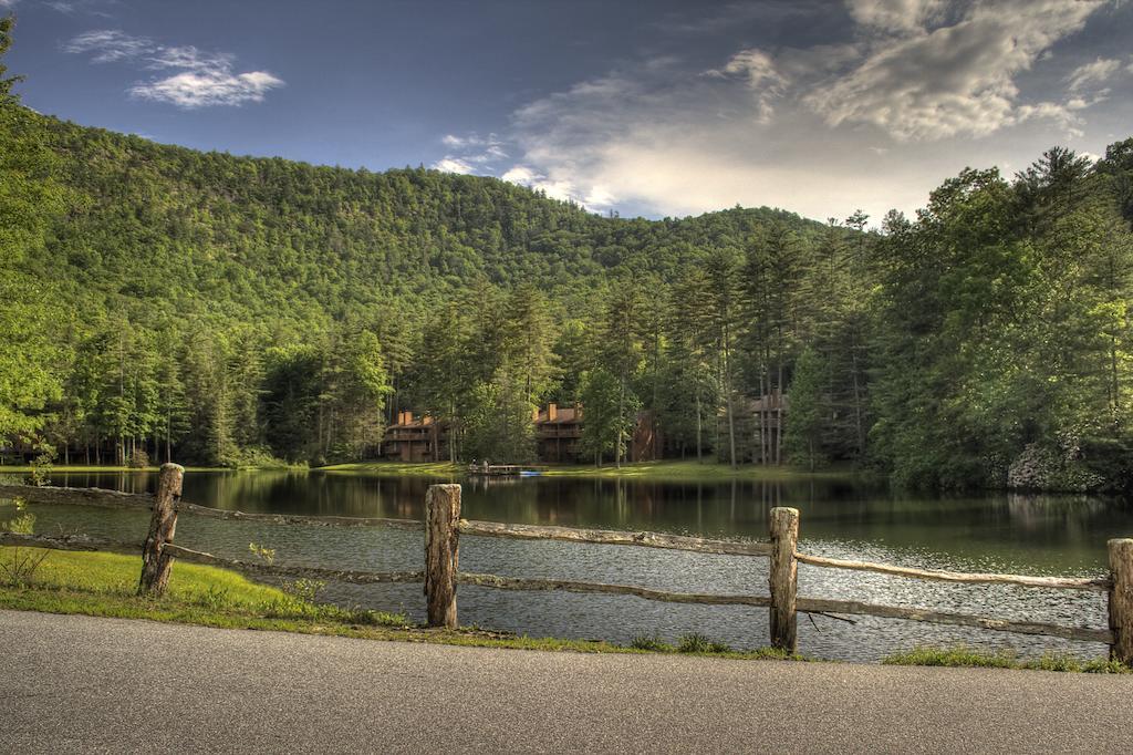 Foxhunt At Sapphire Valley Екстериор снимка